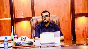 Read more about the article Maareeyaha Guud ee wakaaladda Biyaha Puntland Maxamed Cabdulqaadir ayaa Xafiiskiisa ku Qaabilay Madax ka socotay Hay’adda NCA.